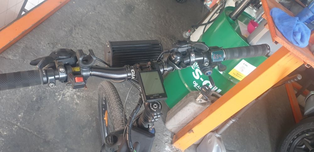 Электровелосипед GIANT Revel