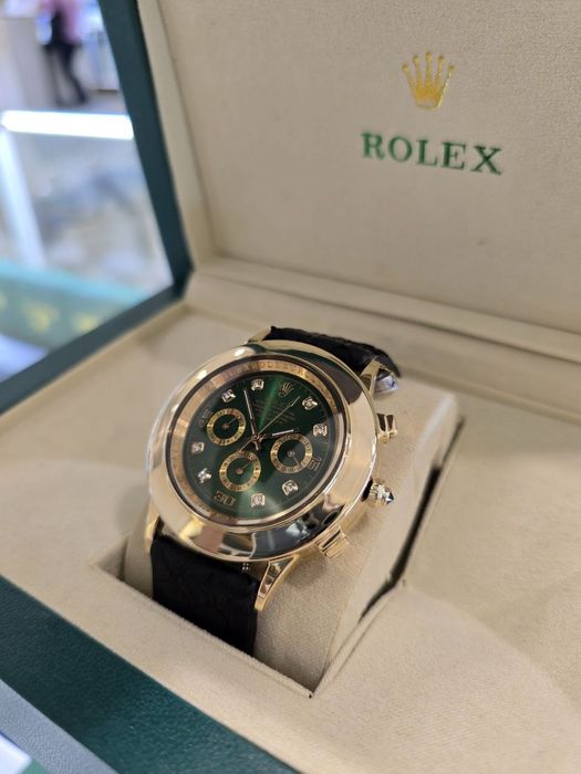 Модные и яркие Rolex в зелёном циферблате и большим диаметров