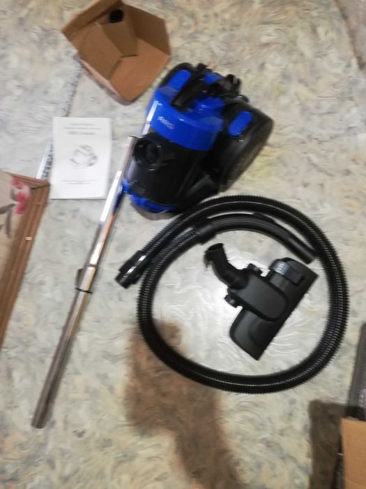 Продам нерабочий пылесос ARG 8806 compact