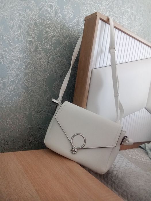 Продам женскую сумку