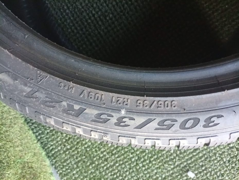 305 35 21 Pirelli m+s