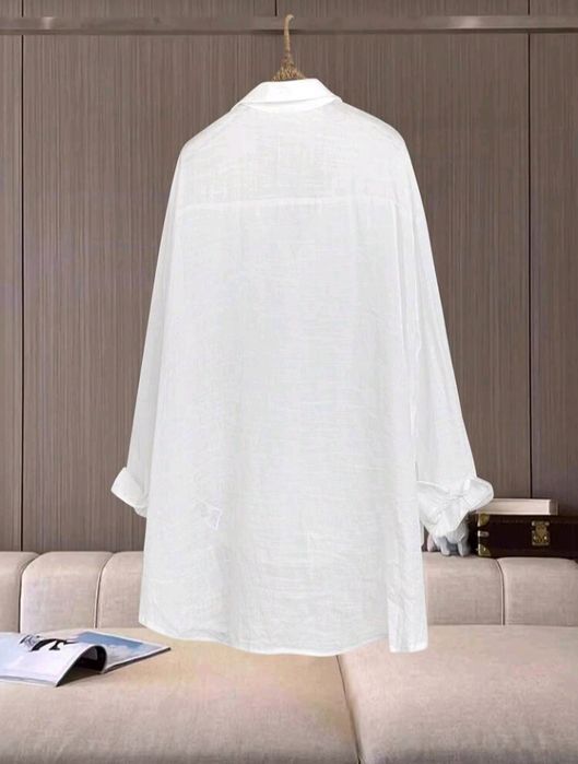 Дамска бяла  риза.