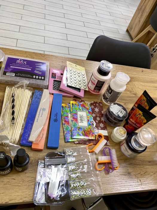 Продам маникюрный набор