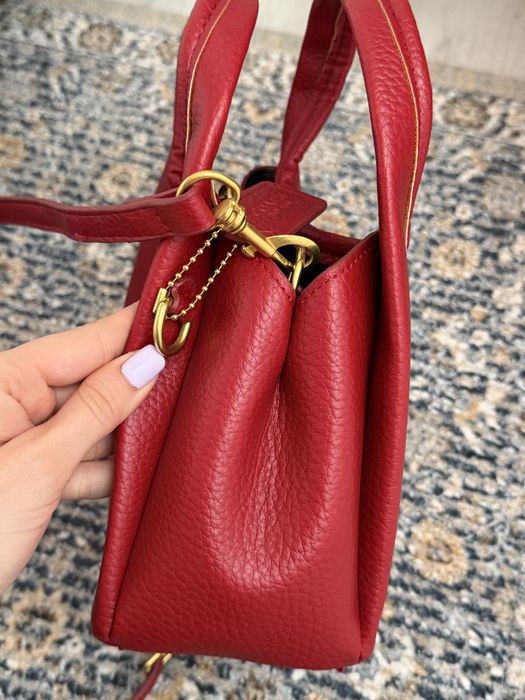 Ceanta noua - Coach rosu