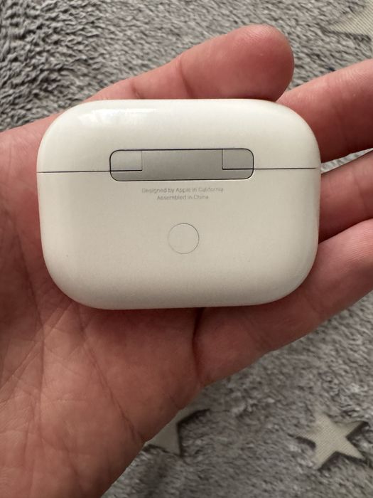 Продам airpods pro original первые