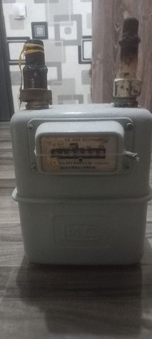 Продаётся газовый счетчик б/у