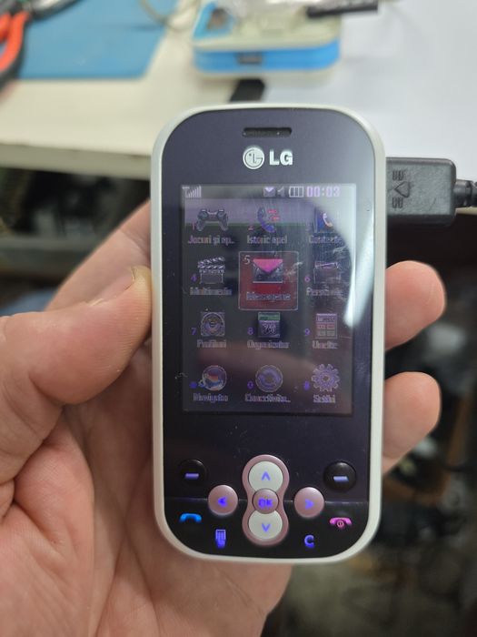 Telefon Colectie: LG KS360 Pink InTouch