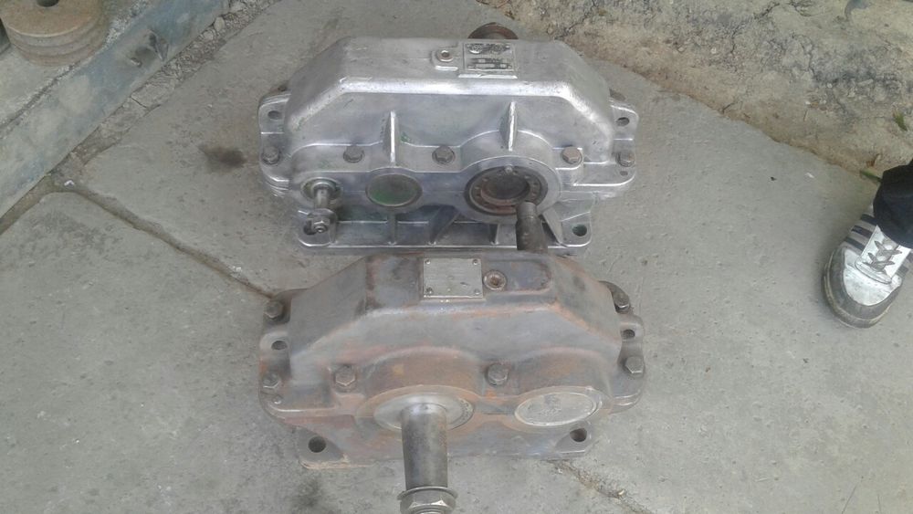 Электродвигатель и редуктора