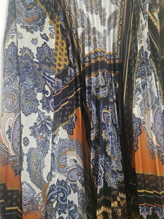 Fusta lunga, ampla material plisat H&M  marime S