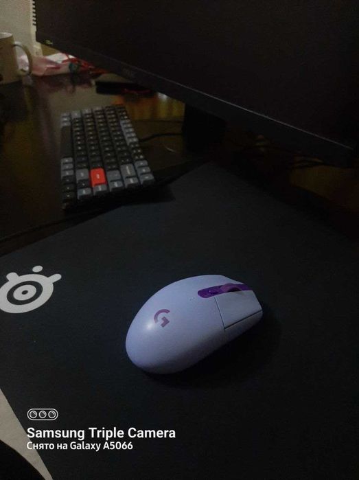 Лучшая беспроводная мышь на красивом цвете Logitech G304 Lilac