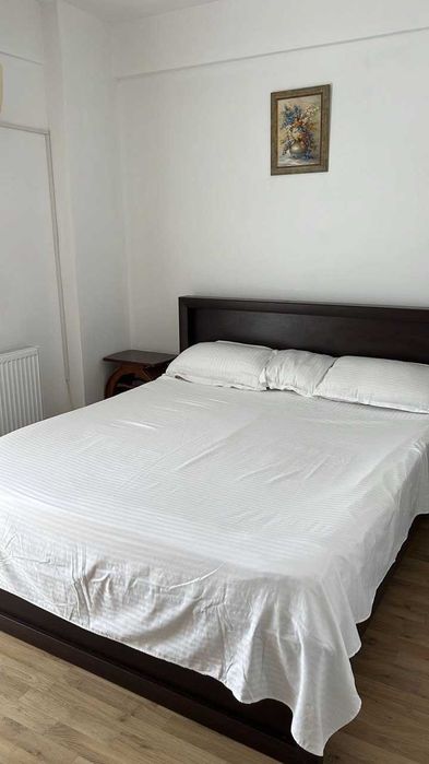 Apt. Mamaia-Nord 2 camere cu balcon & aer condiționat —10 min. de plajă