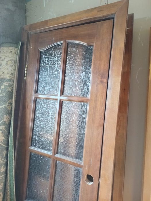 Двери для времянки