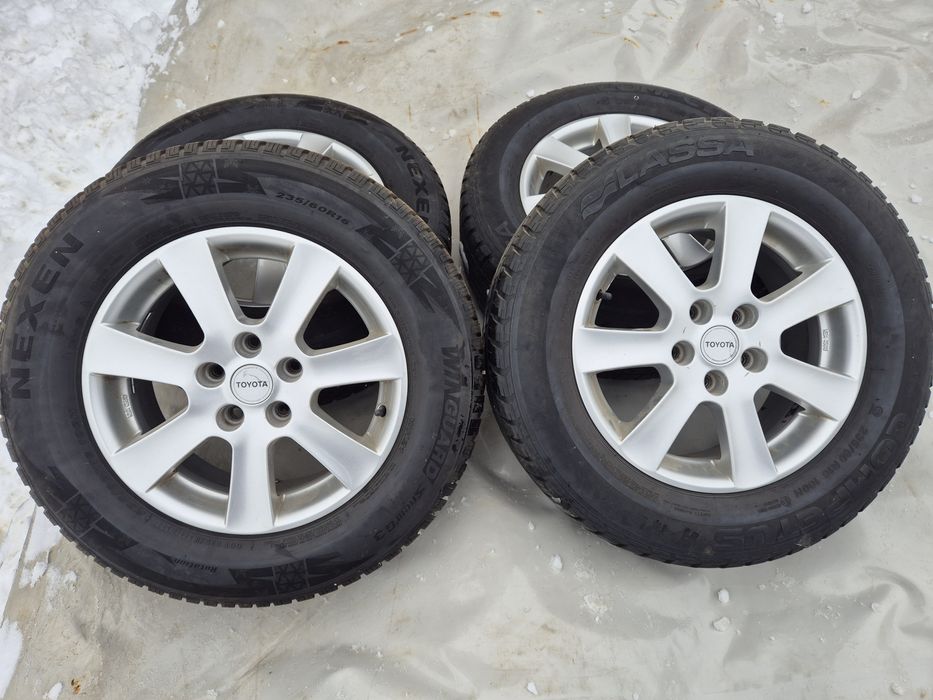 Vând anvelope cu jante