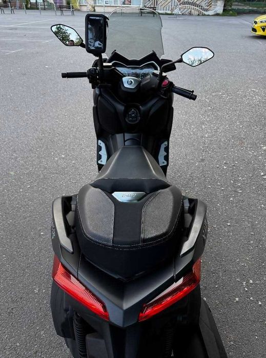 Yamaha X-max 400