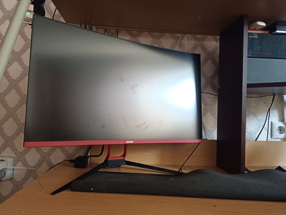 Монитор Санк 27 диагональ