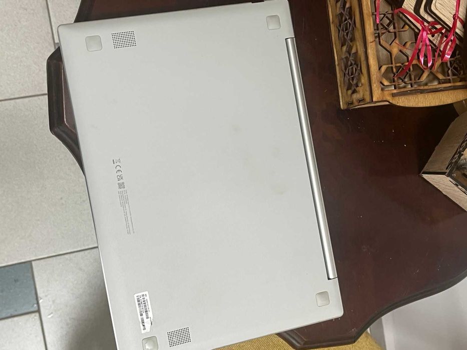 лаптоп Samsung KM5L9001