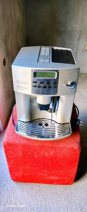 Espressor cafea Delonghi Magnifica