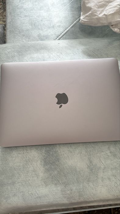 MacBook pro 20.