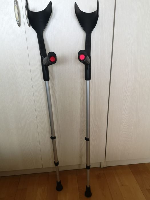 Carje antebrat omologate reglabile ortopedice