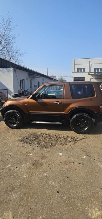 Vând Mitsubishi Pajero