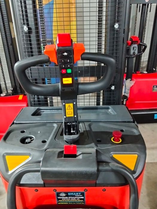 Transpaleta cu catarg Liza Electrica 1500 kg Oferta