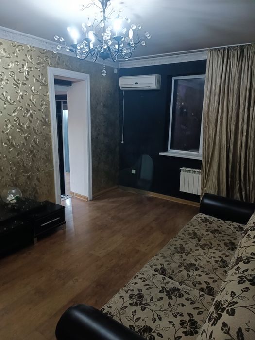 Ул. Ш.Руставелли/ Мукими Мост 2>3/5/5 50м²