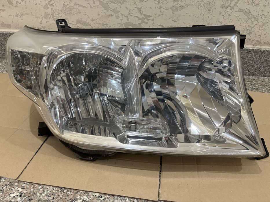 Комплект фар на ТЛК 200