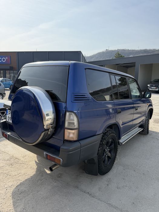 Toyota Land Cruiser 2000г