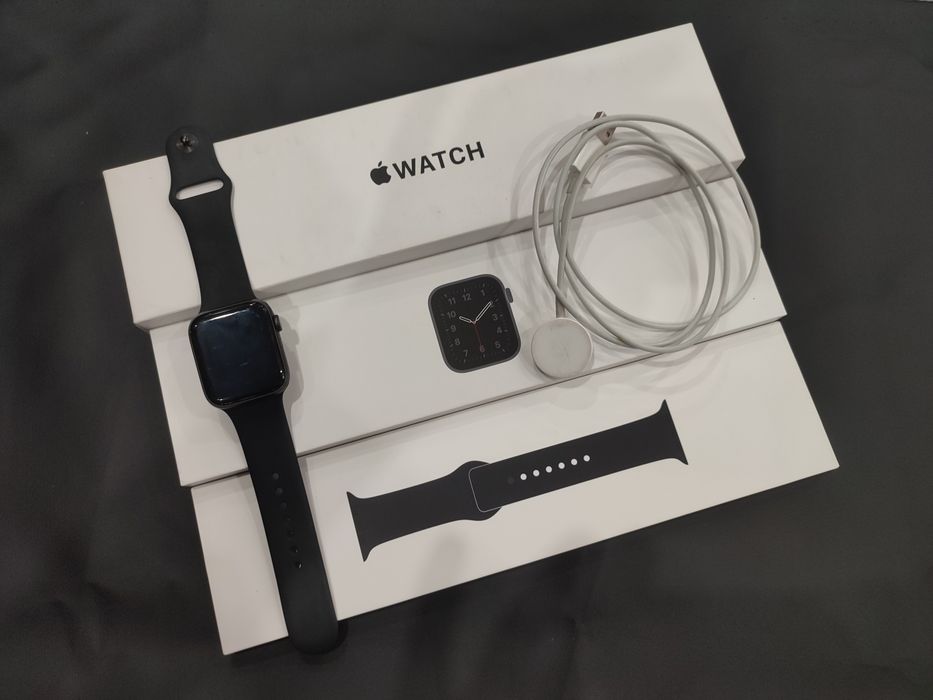 Apple Watch SE 1  поколения