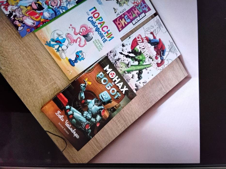 Продавам детски книги