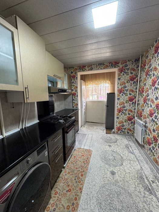 Срочно продается 2 ком.. квартира Согдияна