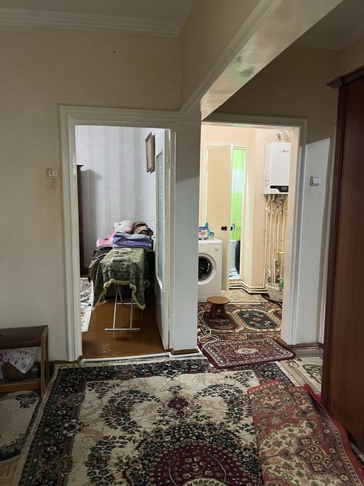 Сдаётся 5 комнтаная  квартира без агенства