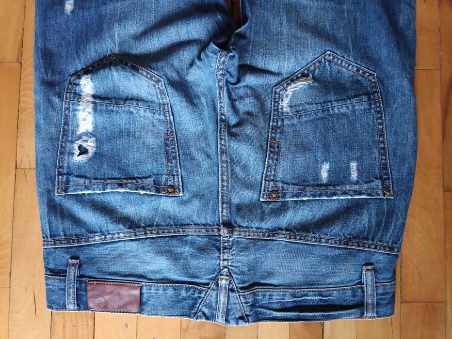 Мъжки дънки Emilio 32 номер