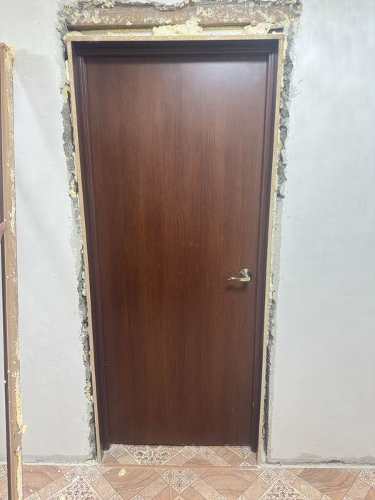 Продам меж комнатные двери