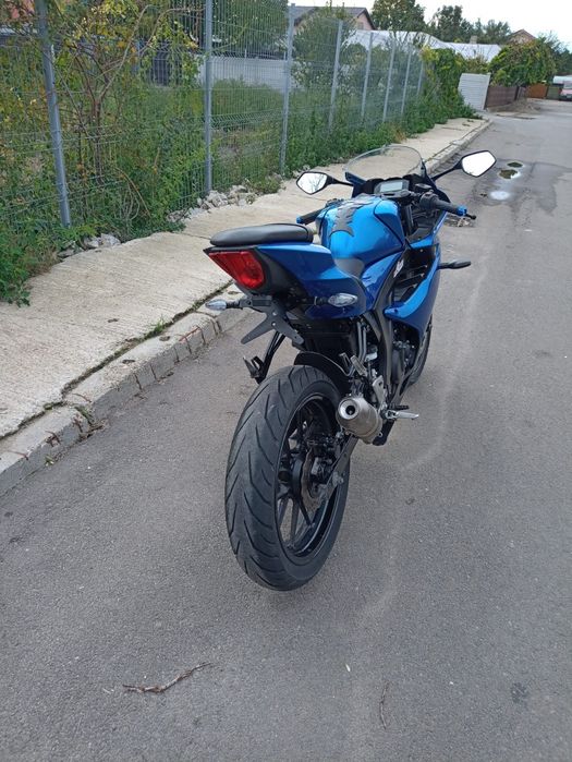 Suzuki gsxr 125 A1