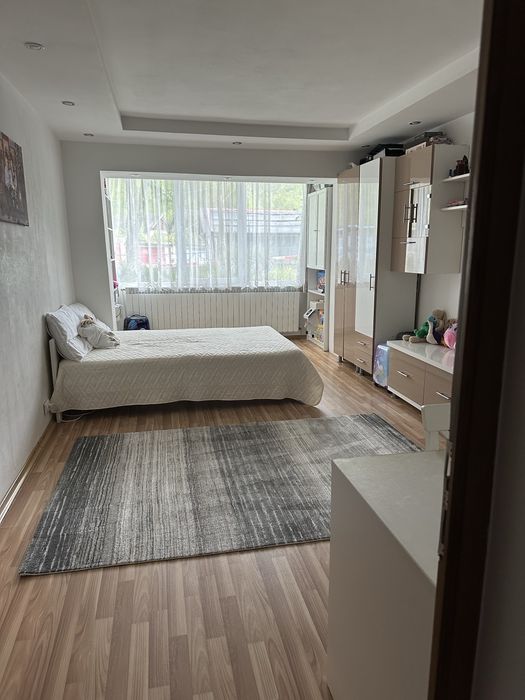 Vand apartament 2 camere