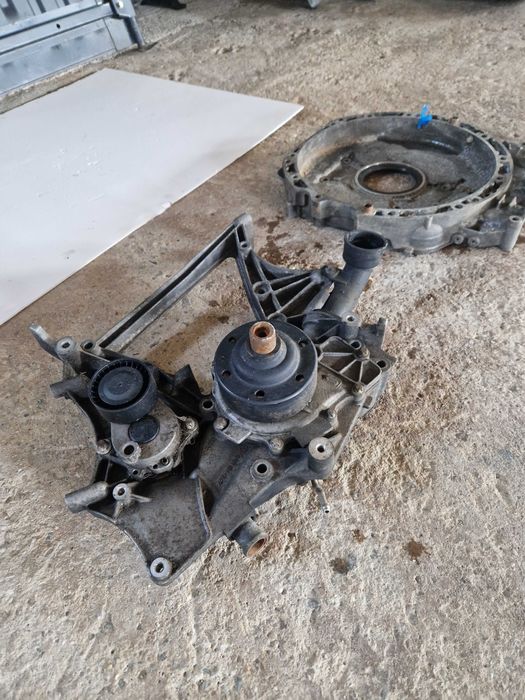 Capac distributie + suport anexe Sprinter 2.2 CDI Euro5 Euro6