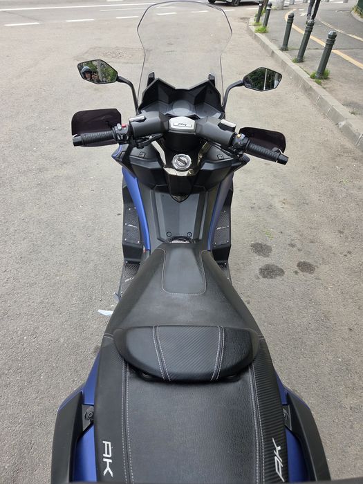 Maxi scuter Kymco AK 550 i
