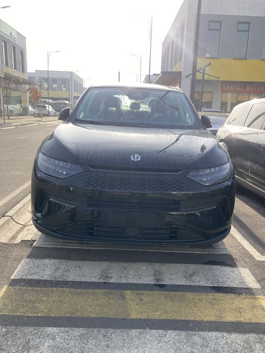 Leapmotor C 11 yengi bez prabeg