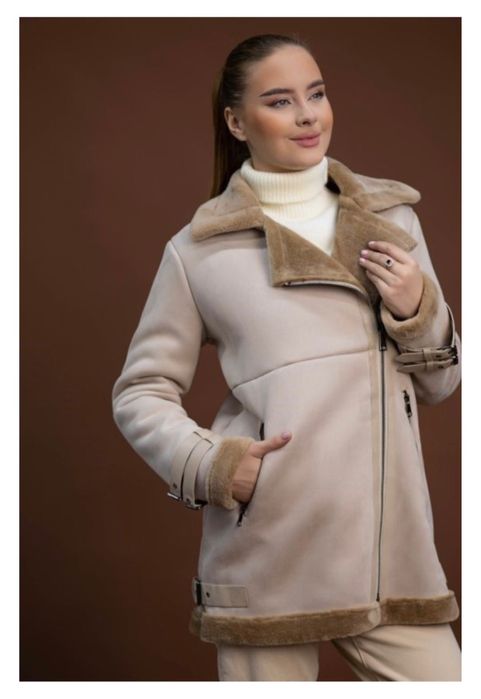 Демисезонная новая куртка