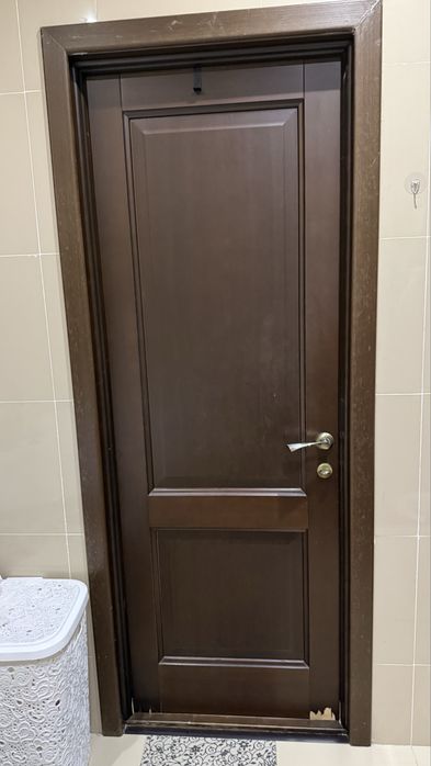 Продам двери натуральное дерево