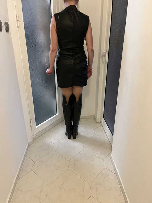 Рокля - емитация на кожа, еластична