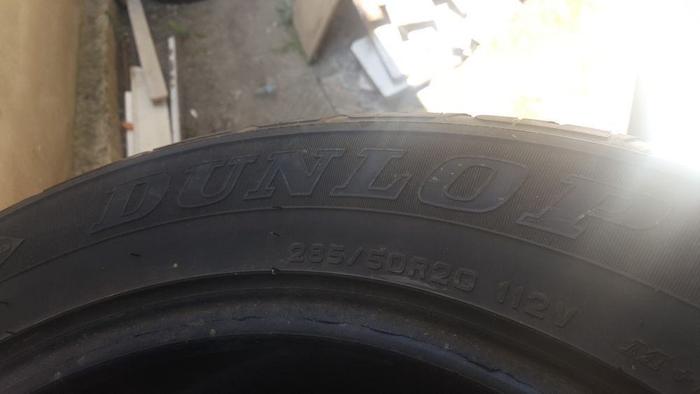 Гуми 285 50 20 4 броя дънлоп