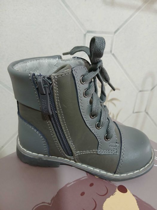 Ботинки детские кожаные