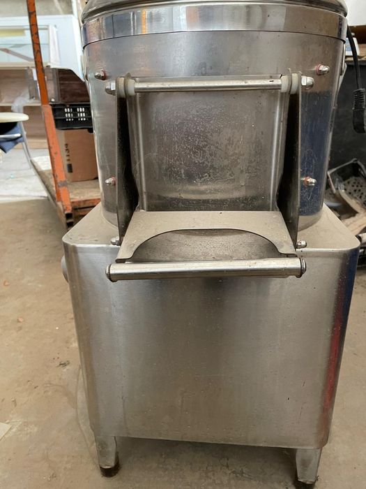 Aparat de curățat cartofi