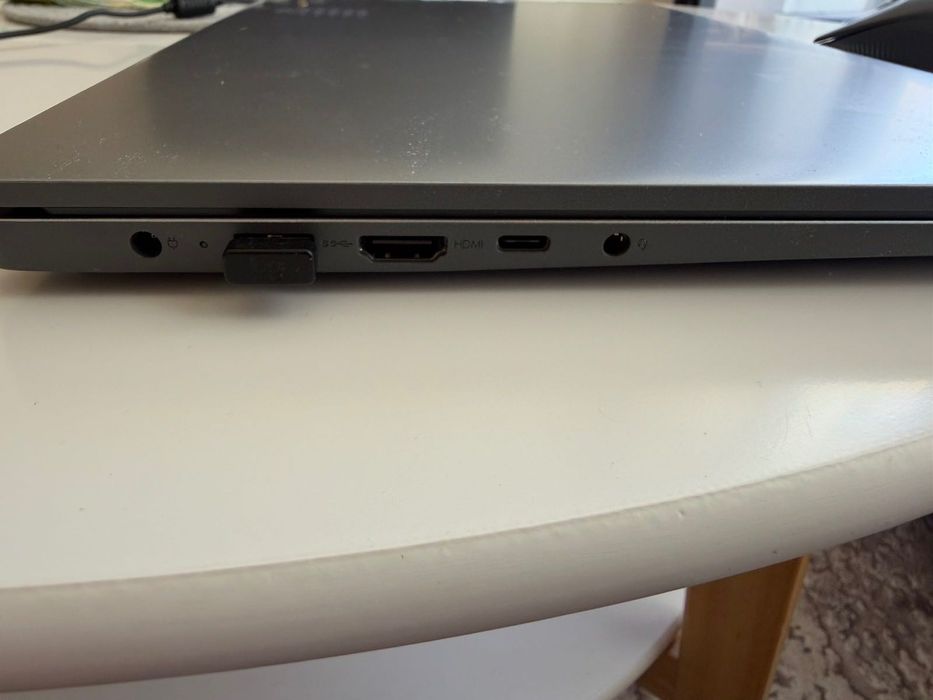 Lenovo ideaPad Slim 3