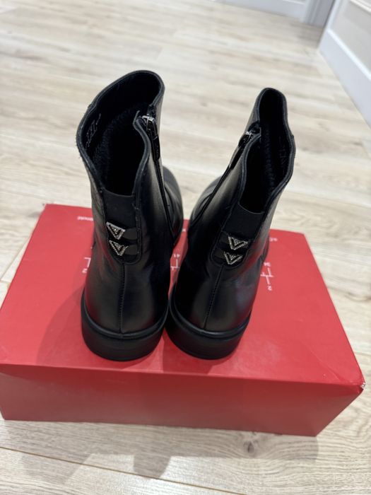 Полусапожки новые кожанные