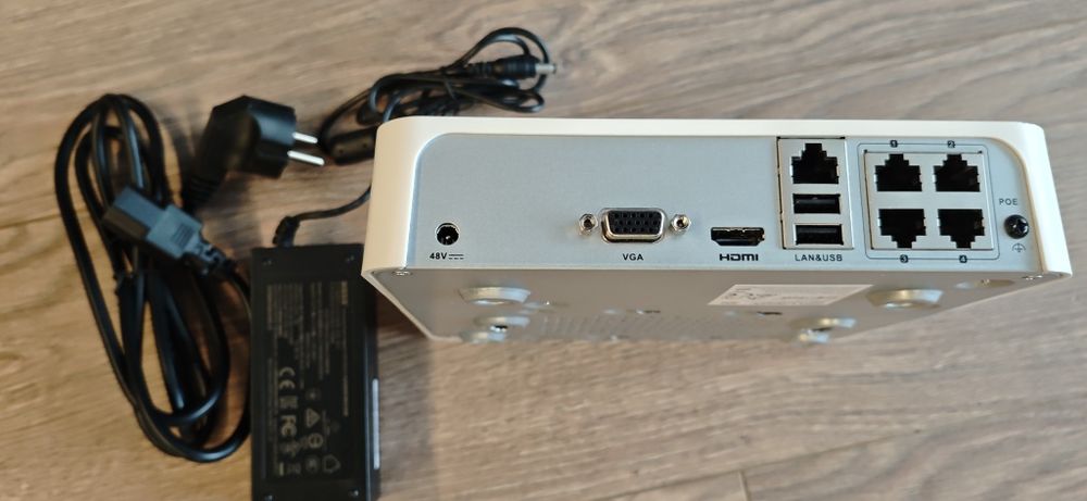 NVR Hikvision 4 камери POE
