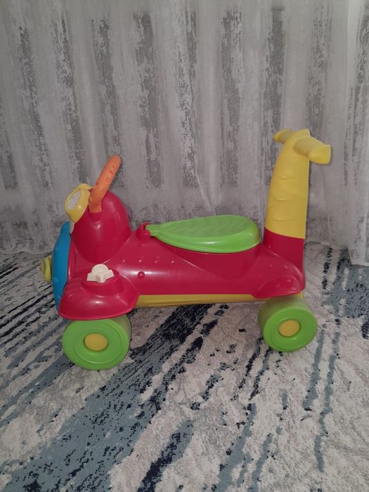 толокар  chicco sky rider