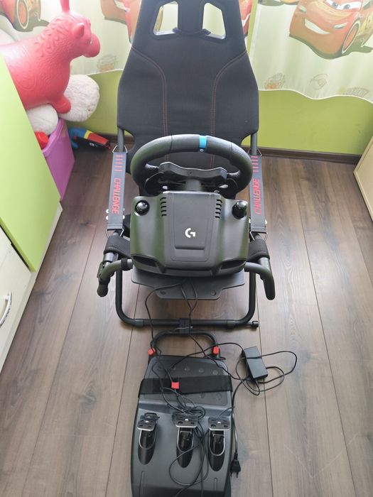 Волан, педали и стол за PlayStation 5